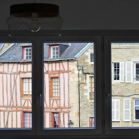 Laroche Grand Duplex Dans Le Centre Historique Avec Garage