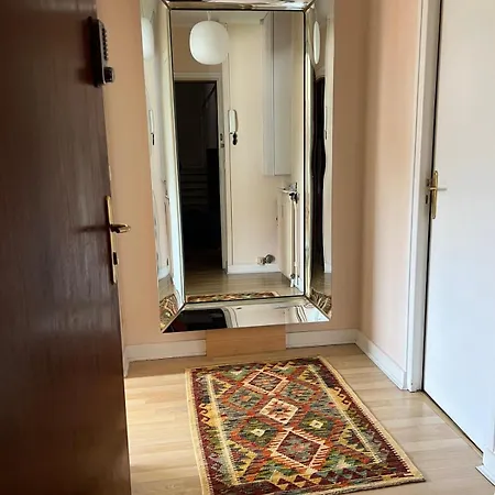 Laroche Grand Duplex Dans Le Centre Historique Avec Garage Appartamento